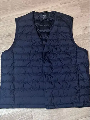 유니클로 퍼프-테크 다운 베스트 XL 네이비
