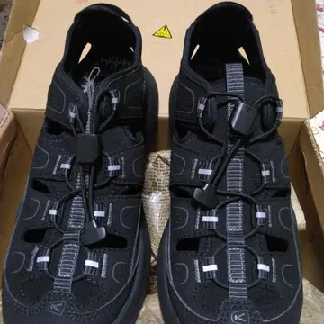 여성용 샌들 주스