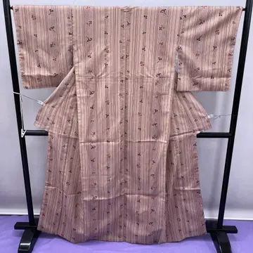 3681 폴리에스테르 코몬 핑크, 옅은 갈색, 보라색 등의 패턴