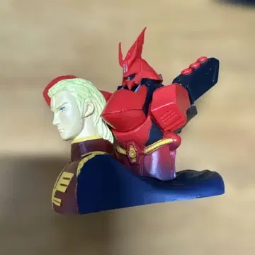 기동전사 건담 역습의 샤아 샤아 아즈나블 이매지네이션 피규어