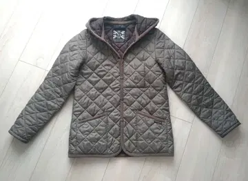 LAVENHAM 퀼팅 자켓 후드 부착