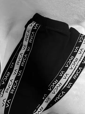 RVCA 루카 레깅스 라인 테이프 로고 블랙 사이즈 M