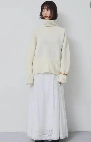 슬로브 이에나 파인 울 뉴앙스 터틀 풀오버