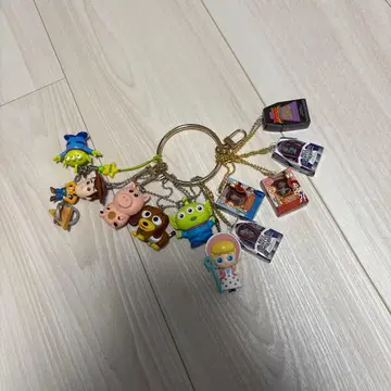 SALE 토이스토리 가챠가챠 키링 세트