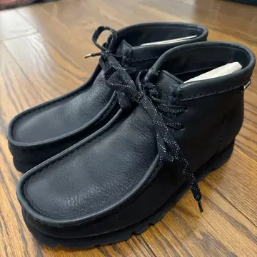 clarks 고어텍스 왈라비 가죽 부츠