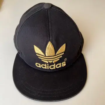 adidas 아디다스 블랙 골드 자수 캡
