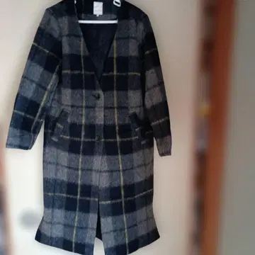 울 혼방 그레이 계열 체크 롱 코트