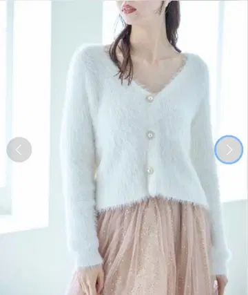 tocco 펄 버튼 숏 기장 샤기 니트 가디건