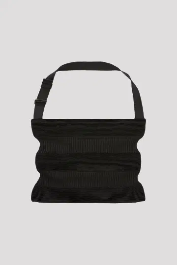 [ CFCL ] STRATA SHOULDER BAG