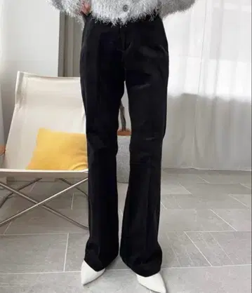 [ 즉시 구매 OK ] 로리즈팜 스트레치 코듀로이 플레어 팬츠 블랙 L