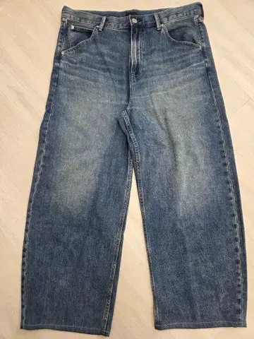 UNIQLO 커브 청바지 32인치