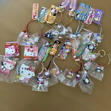 헬로키티 지역 한정 마스코트 홀더 묶음 판매