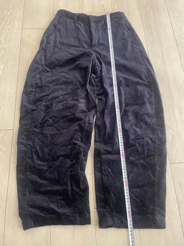 블랙 코듀로이 배럴 레그 와이드 팬츠