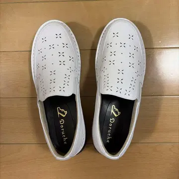 Dorucle 화이트 슬립온 로퍼