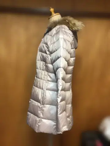실버 퍼 후드 다운 자켓