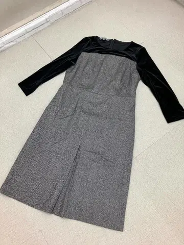 K11330) 로라 애슐리 원피스 트위드 라메 믹스 벨로아 절개