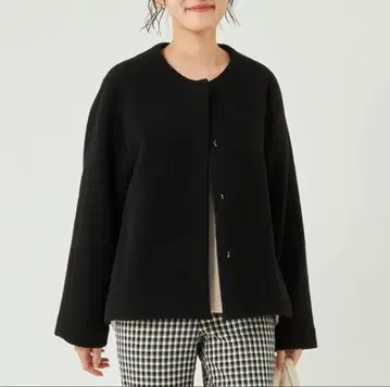 그린 레이블 릴랙싱 쉽라이크 미들 노카라 코트