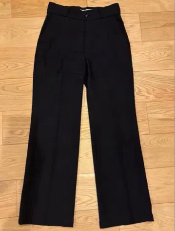 Shinzone CENTER PRESS PANTS 블랙 34사이즈