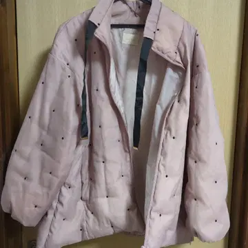 로즈 티아라 다운 코트