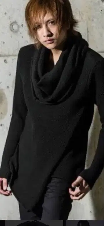 CIVARIZE 시버라이즈 오프 터틀 드레이프 니트 사이즈 46 ( L