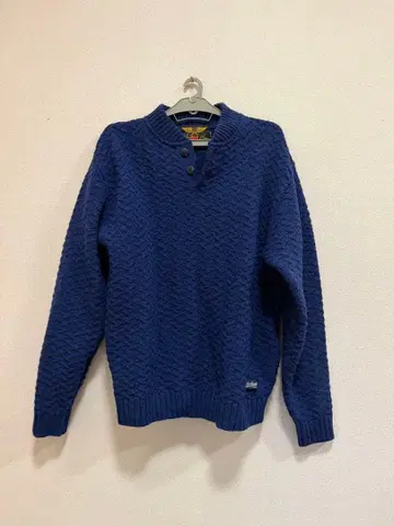 네이비 스웨터 니트