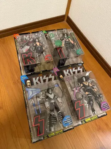 KISS 액션 피규어 4체 세트