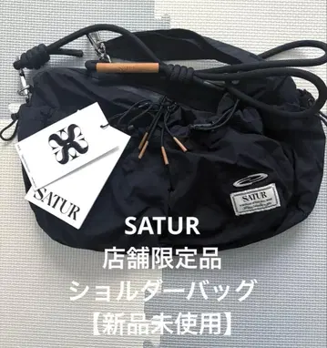 [ 미사용 새상품 ] 레어! 한국 매장 한정판 SATUR 숄더백 블랙