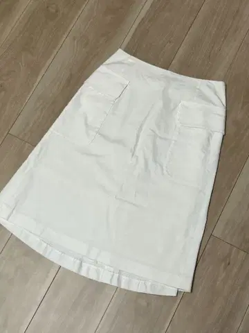 TOMORROWLAND 화이트 타이트 스커트