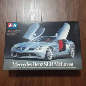 TAMIYA Mercedes-Benz SLR McLaren 1/24