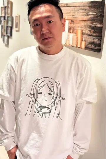 야마우치 착용 장송의 프리렌 공식 T셔츠