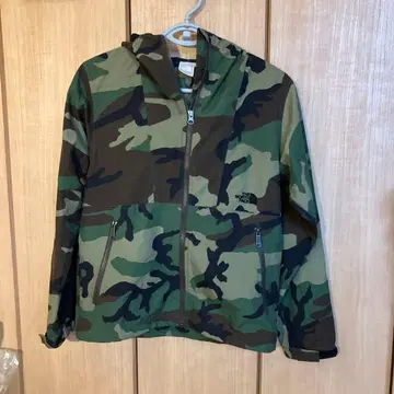 [ 선착순 ] THE NORTH FACE 카모플라쥬 나일론 자켓