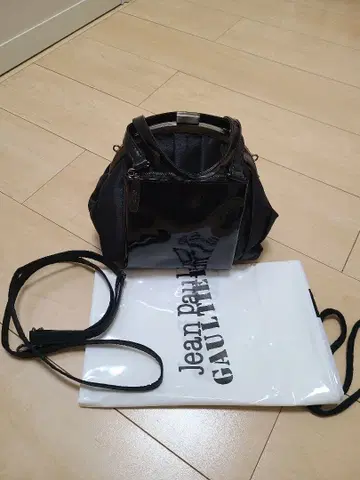 [ 단종 ] 초레어 레어 장폴고티에 벨로아 가마구치 숄더백! 로고 주머니