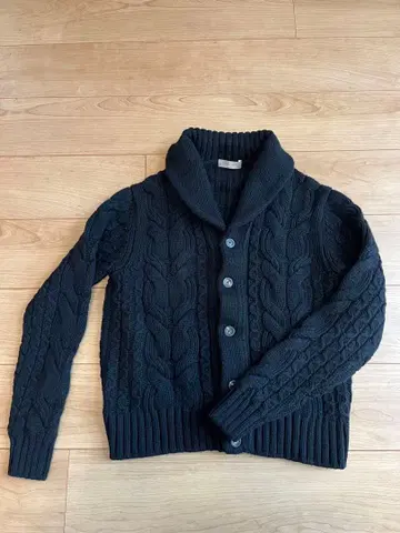 컨디션 최상 크루치아니 캐시미어 100% 케이블 니트 가디건