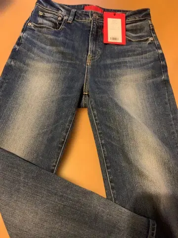 RED CARD 스키니 데님 데님 블루 신착