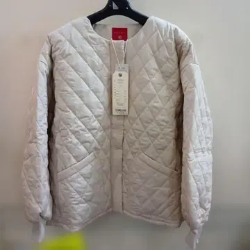 새상품 리라시크 충전솜 퀼팅 자켓