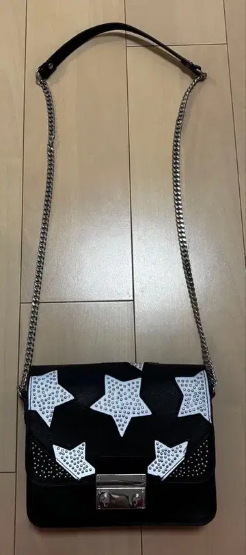 ZARA 스터드 장식 별 패턴 숄더 체인 백