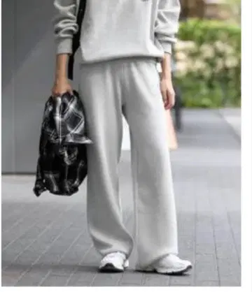 저널 스탠다드 GOODIES CLUB 엠블럼 니트 팬츠