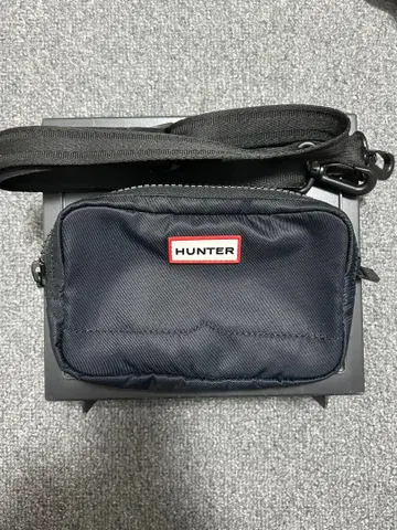 (HUNTER) 헌터 숄더백 블랙 가격 협상 가능