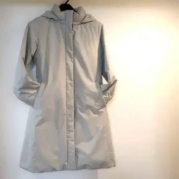 UNIQLO 하이브리드 다운 코트 여성용