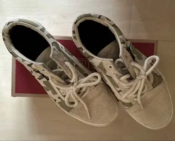 VANS 카모플라쥬 로우컷 스니커즈