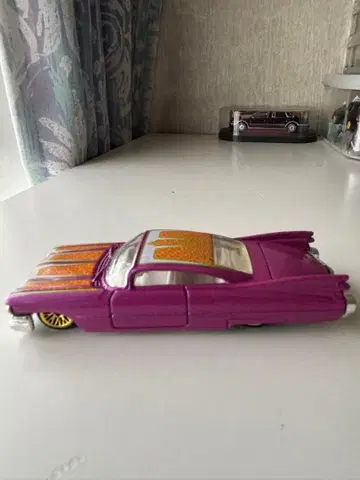 Hot Wheels 퍼플 클래식 컬 루즈