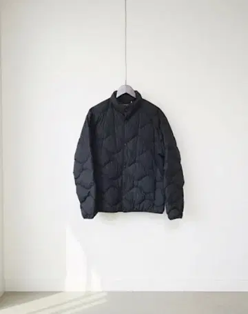 UNIQLO 울트라 라이트 다운 남성용 M 사이즈 [ 미사용 새상품급 ]