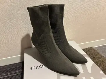 새상품 STACCATO 스태커토 그레이 니트 부티 23.5 약 7cm 힐