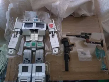 타카라 트랜스포머 마스터피스 울트라 마그너스 MP2