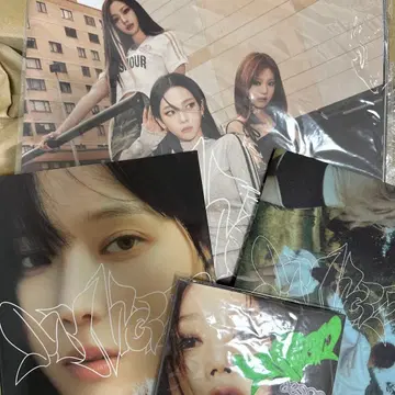 K-POP CD 포스터 포함 새상품