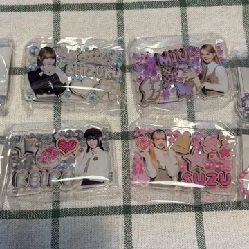 ME:I 이거 봐! 가챠가챠