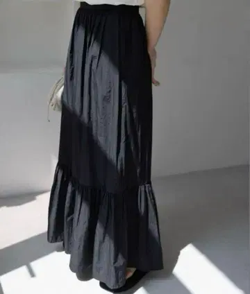 Na.e gather right skirt Black S size