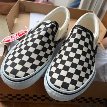 Vans V98CLA 블랙/화이트 체크 슬립온