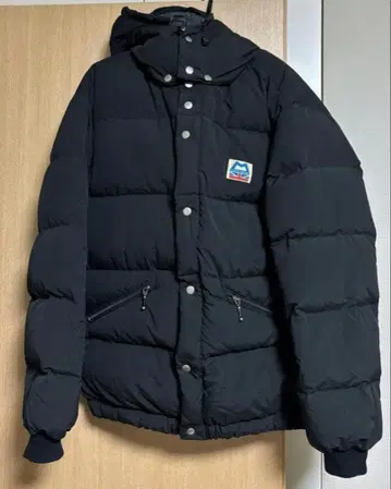 Mountain Equipment 레트로 라이트 라인 다운 자켓