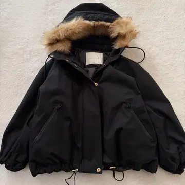 새상품급 MACKINTOSH SKYE PARKA 숏 다운 블랙 M
